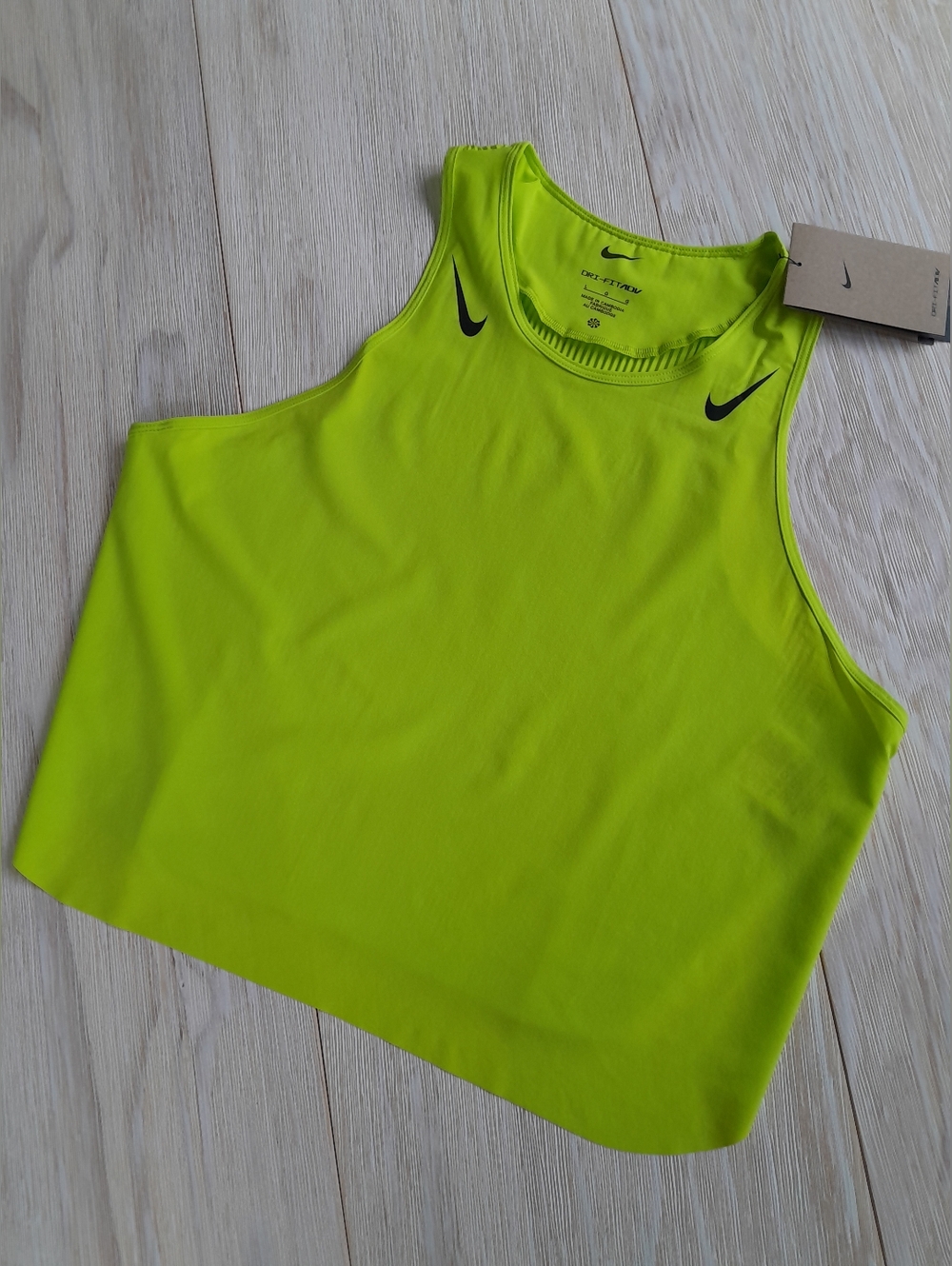 Nike Aero Swift Women's Dri-Fit ADV Cropped Tank Top .Size L